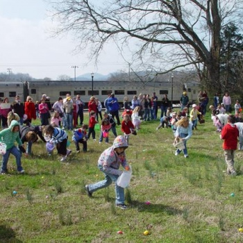 2008 Easter Egg Hunt |  