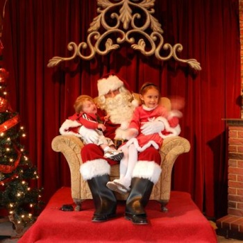 2011 Photos with Santa |  