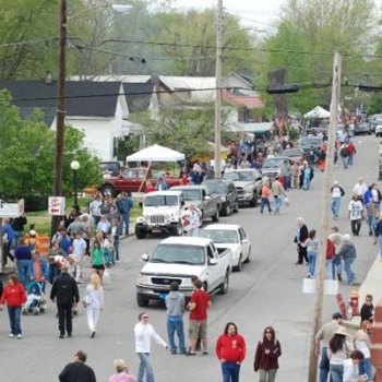 Mile Long Yard Sale